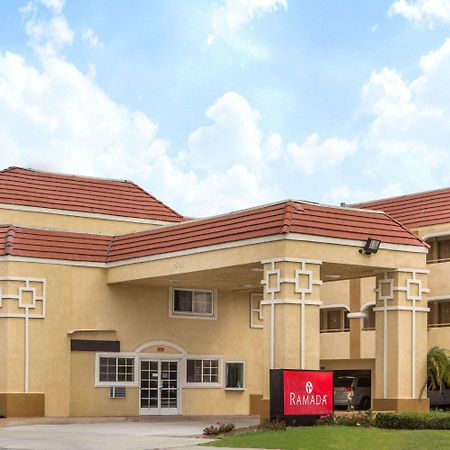 Ramada By Wyndham Ontario Hotel Kültér fotó